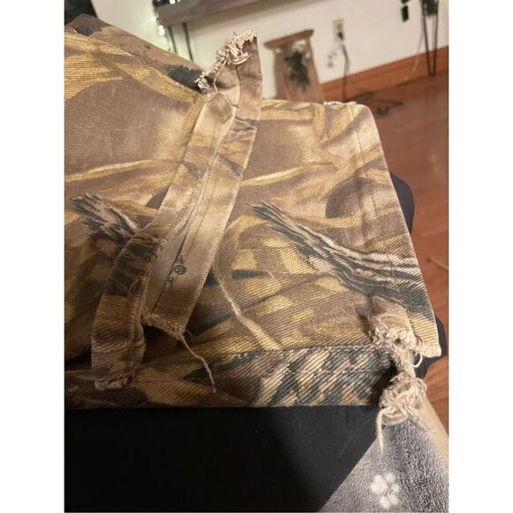 Herter’s Camouflage Pants (34x32) - Picture 4 of 4